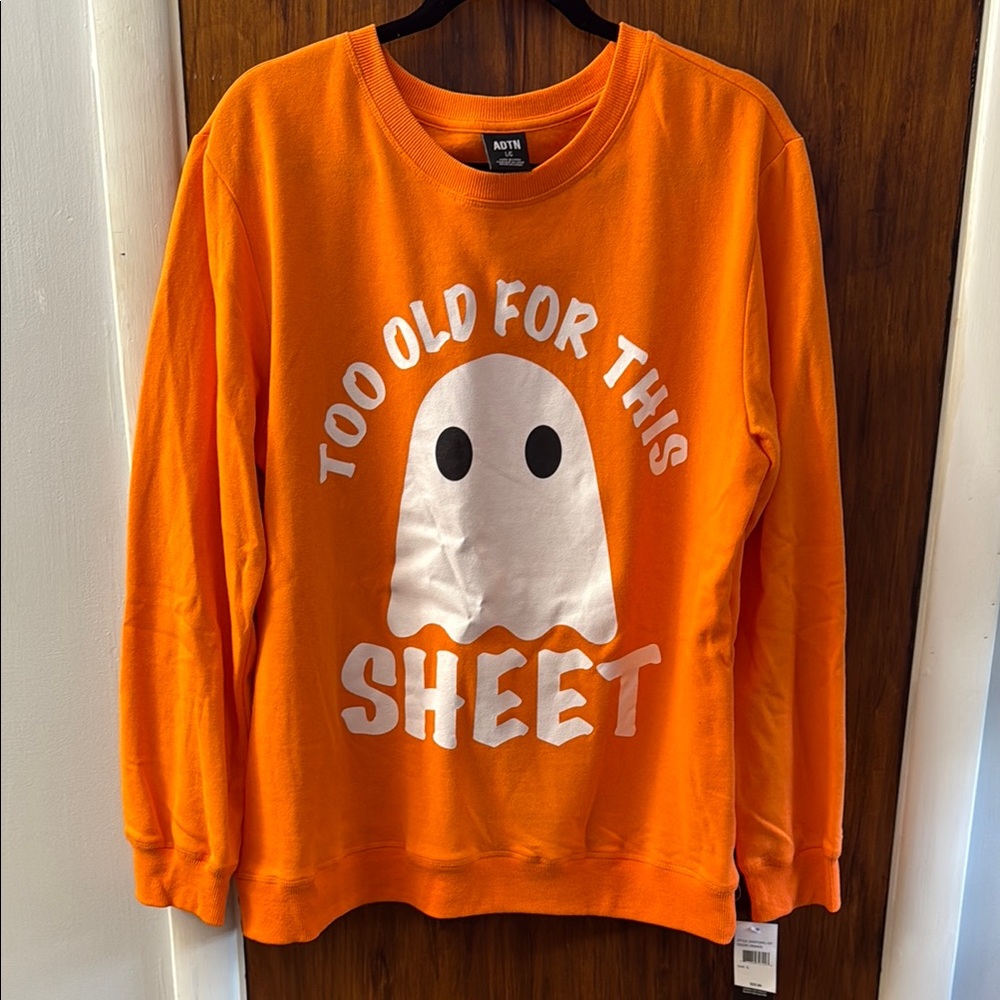 ✨NWT✨ Orange Halloween Sweatshirt size Large